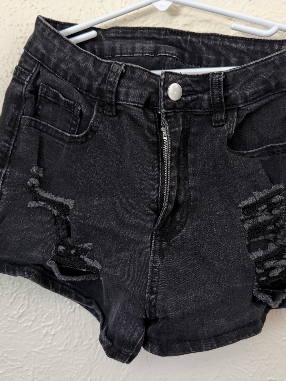 Source Unknown Black Women’s Jean Shorts